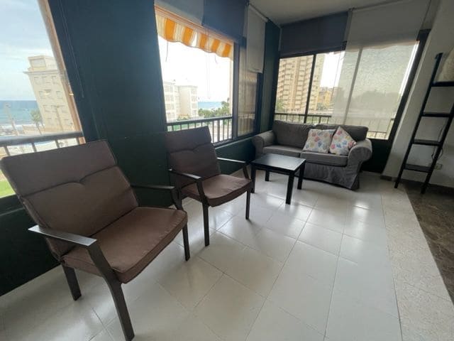 3 slaapkamer Flat te huur in El Campello met zwembad garage - € 1.650 (Ref: 7780850)