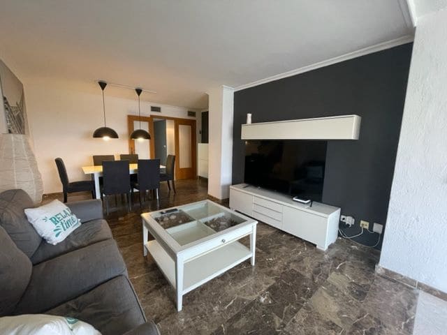 3 slaapkamer Flat te huur in El Campello met zwembad garage - € 1.650 (Ref: 7780850)