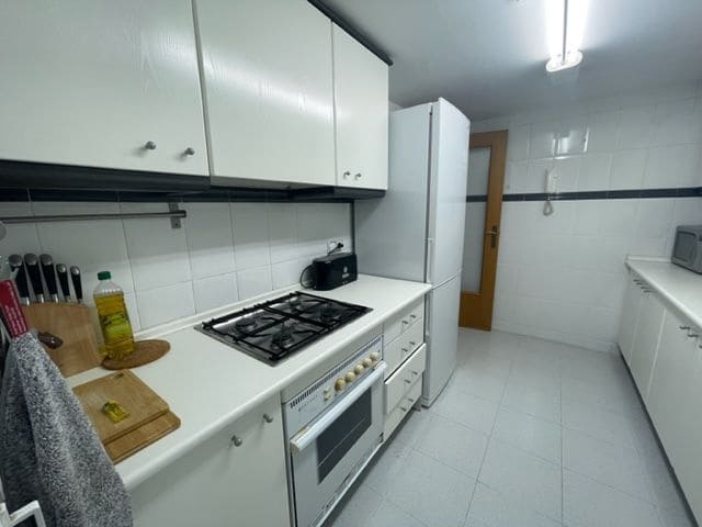 3 slaapkamer Flat te huur in El Campello met zwembad garage - € 1.650 (Ref: 7780850)