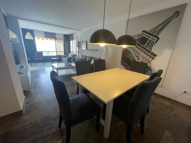 3 slaapkamer Flat te huur in El Campello met zwembad garage - € 1.650 (Ref: 7780850)