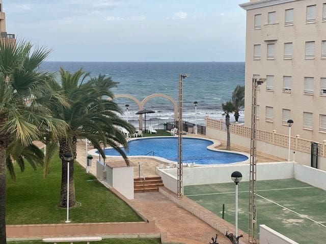 3 bedroom Flat for rent in Playa de Muchavista, El Campello with pool garage - € 1,650 (Ref: 7780850)