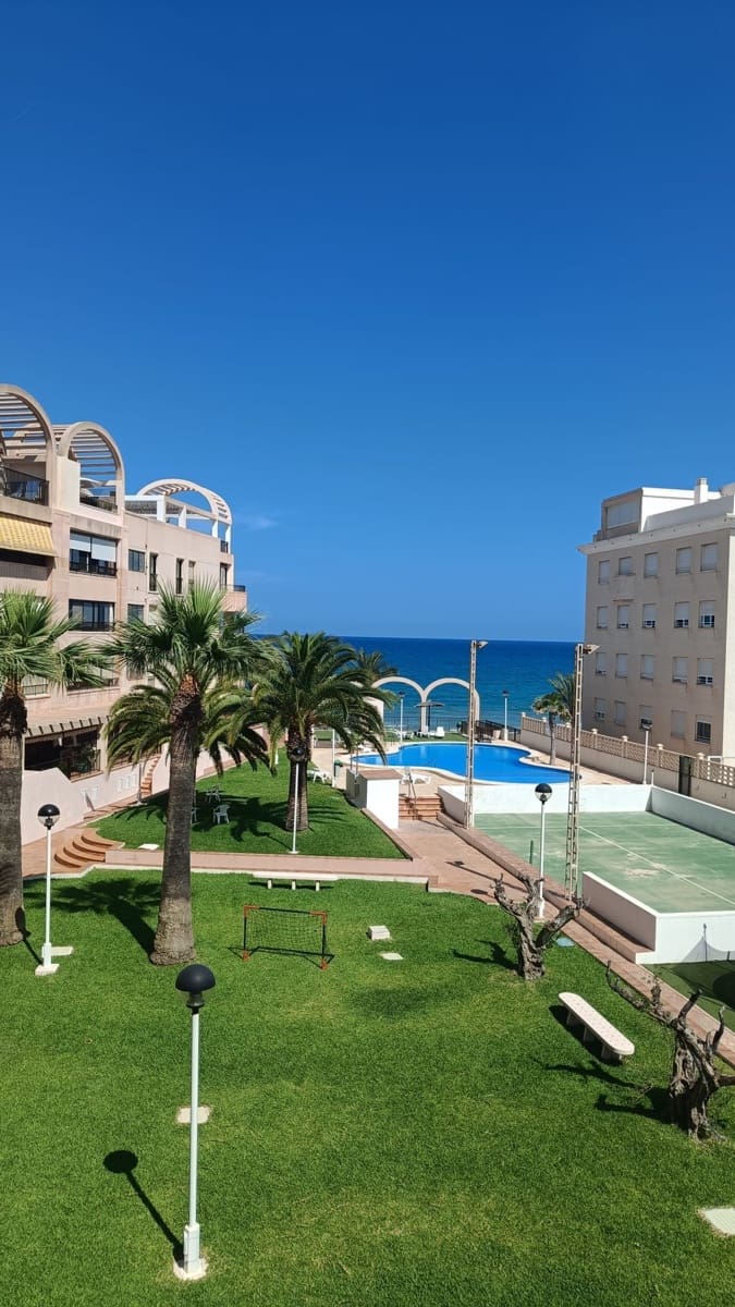 3 slaapkamer Flat te huur in El Campello met zwembad garage - € 1.650 (Ref: 7780850)