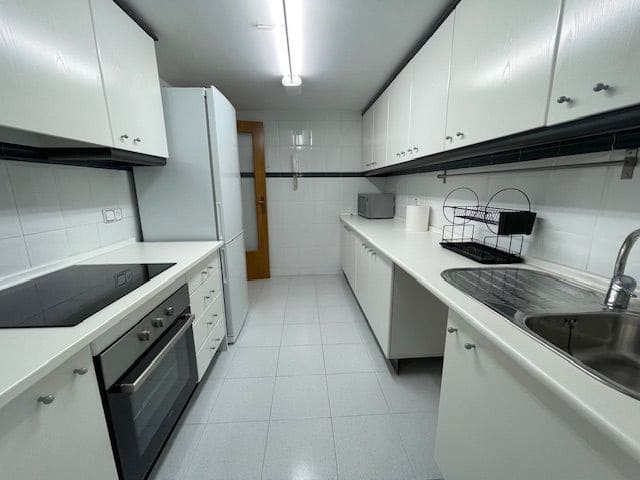 3 slaapkamer Flat te huur in El Campello met zwembad garage - € 1.500 (Ref: 7780850)