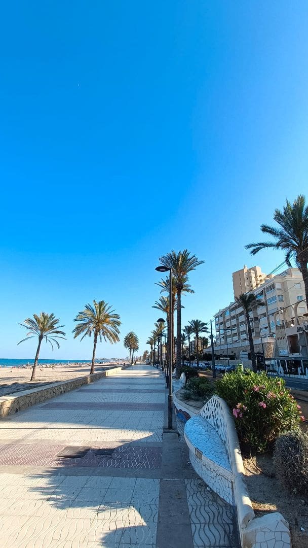 3 slaapkamer Flat te huur in El Campello met zwembad garage - € 1.500 (Ref: 7780850)