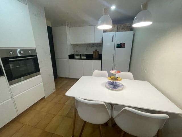 4 soveværelse Lejlighed til leje i Alicante by - € 1.950 (Ref: 7811827)