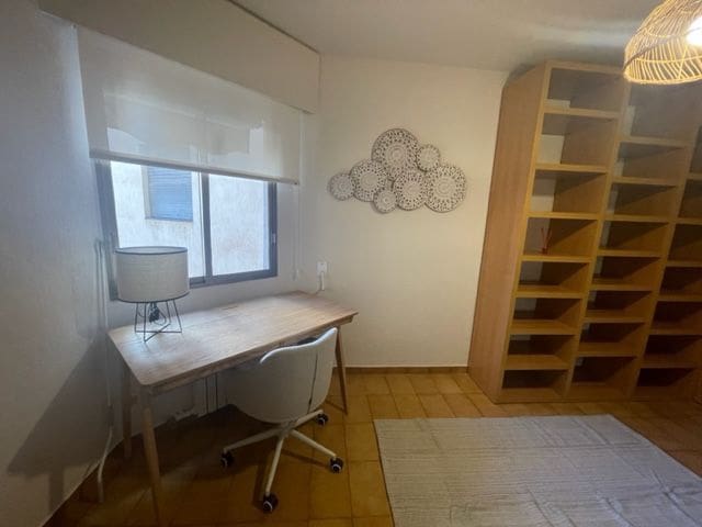 4 soveværelse Lejlighed til leje i Alicante by - € 1.950 (Ref: 7811827)