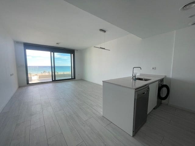 Appartement de 2 chambres à louer à Alicante ville avec piscine garage - 2 200 € (Ref: 7910804)