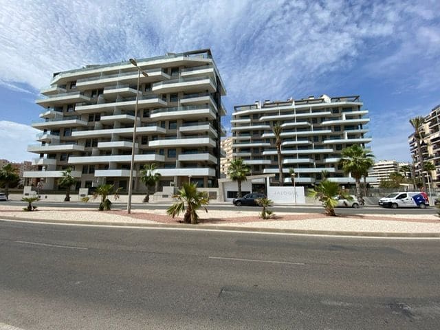 Appartement de 2 chambres à louer à Alicante ville avec piscine garage - 2 200 € (Ref: 7910804)