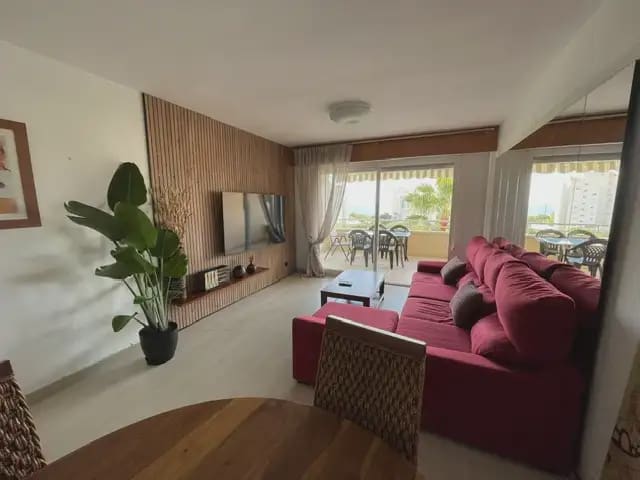2 slaapkamer Flat te huur in Cabo de las Huertas, Alicante stad met zwembad garage - € 2.000 (Ref: 7913679)