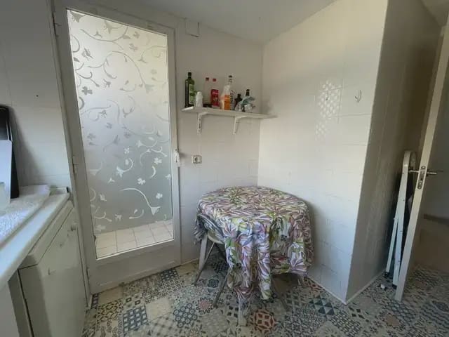 2 slaapkamer Flat te huur in Alicante stad met zwembad garage - € 2.000 (Ref: 7913679)