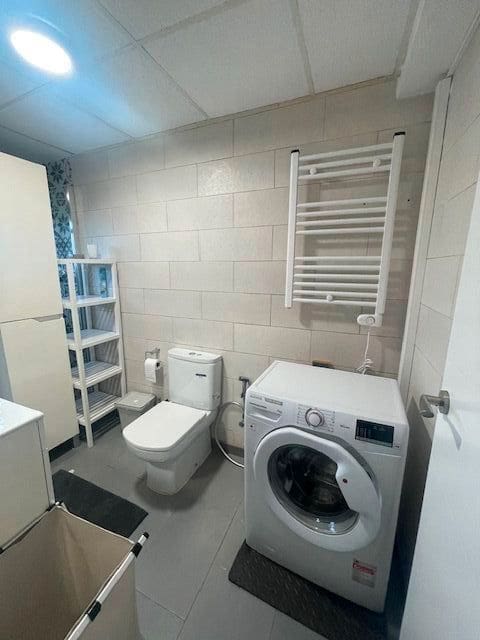 2 soveværelse Lejlighed til leje i Alicante by med swimmingpool garage - € 1.250 (Ref: 7923977)