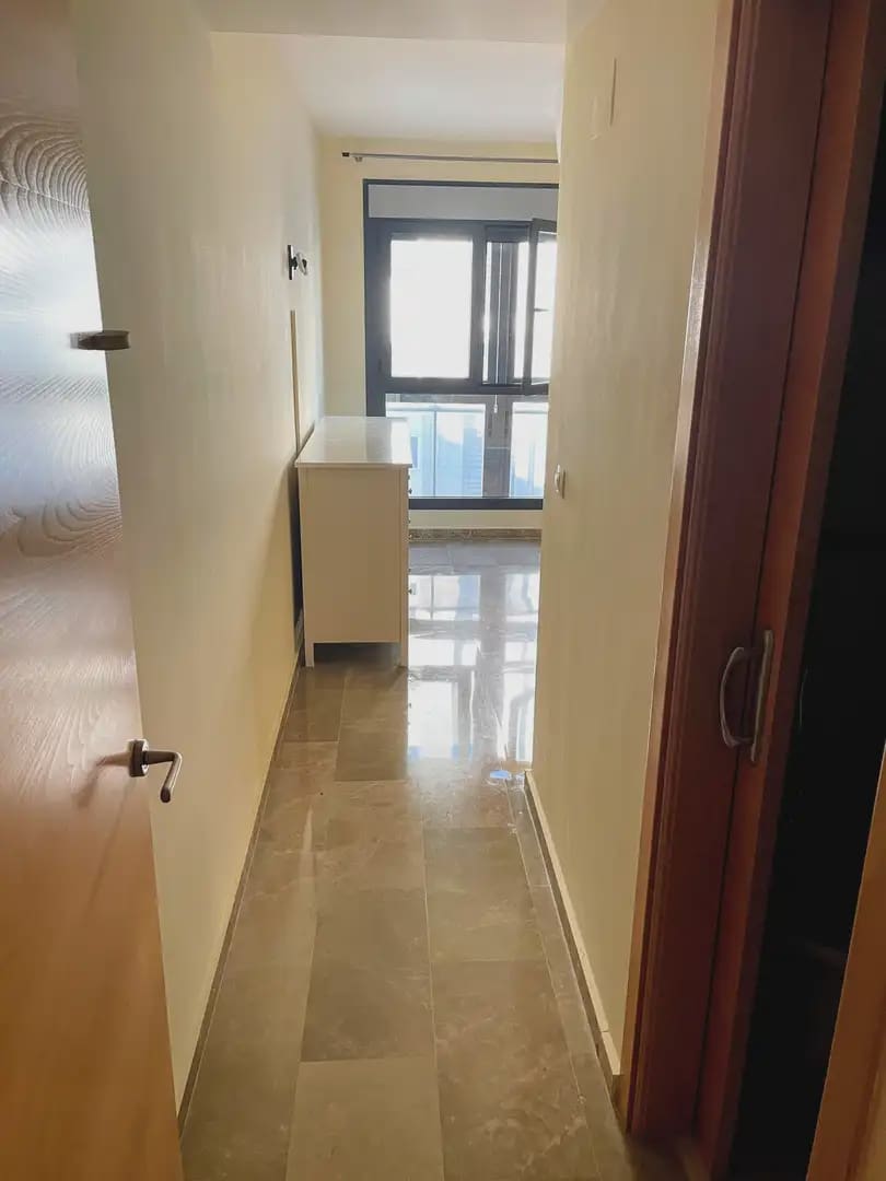 3 quarto Apartamento para arrendar em Alicante cidade com piscina garagem - 1 700 € (Ref: 7952247)