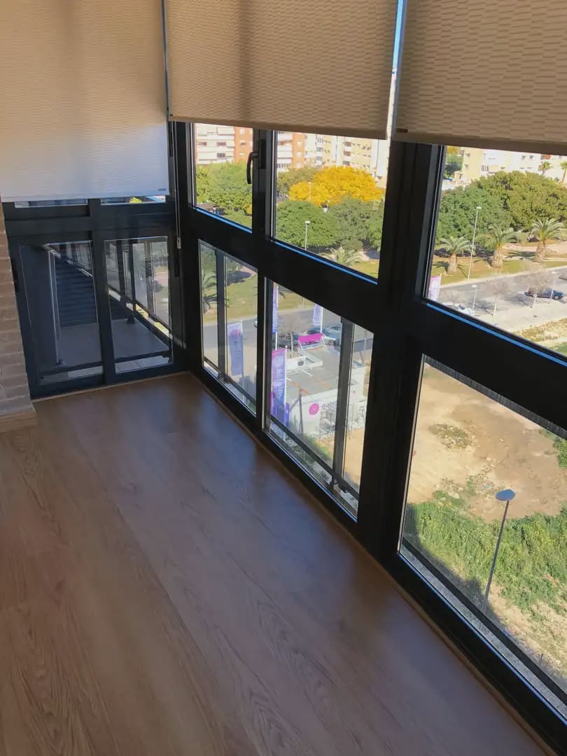 3 quarto Apartamento para arrendar em Alicante cidade com piscina garagem - 1 700 € (Ref: 7952247)