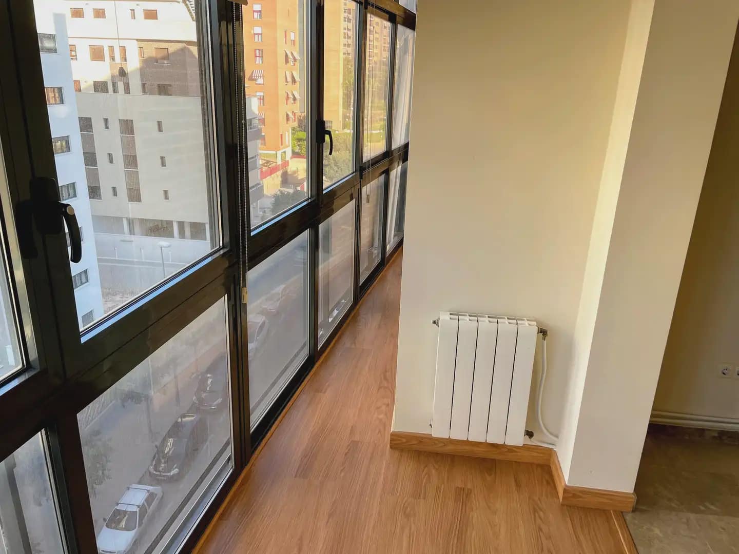 3 quarto Apartamento para arrendar em Alicante cidade com piscina garagem - 1 700 € (Ref: 7952247)