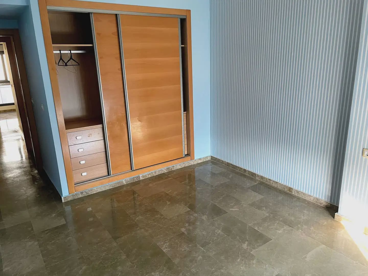 3 quarto Apartamento para arrendar em Alicante cidade com piscina garagem - 1 700 € (Ref: 7952247)