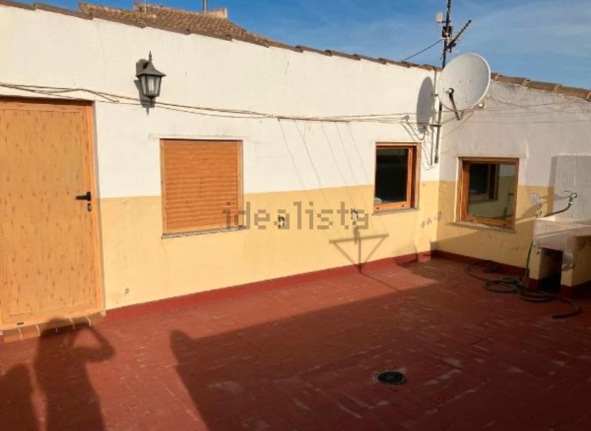 6 soveværelse Rækkehus til salg i Pinoso med garage - € 425.000 (Ref: 8117467)