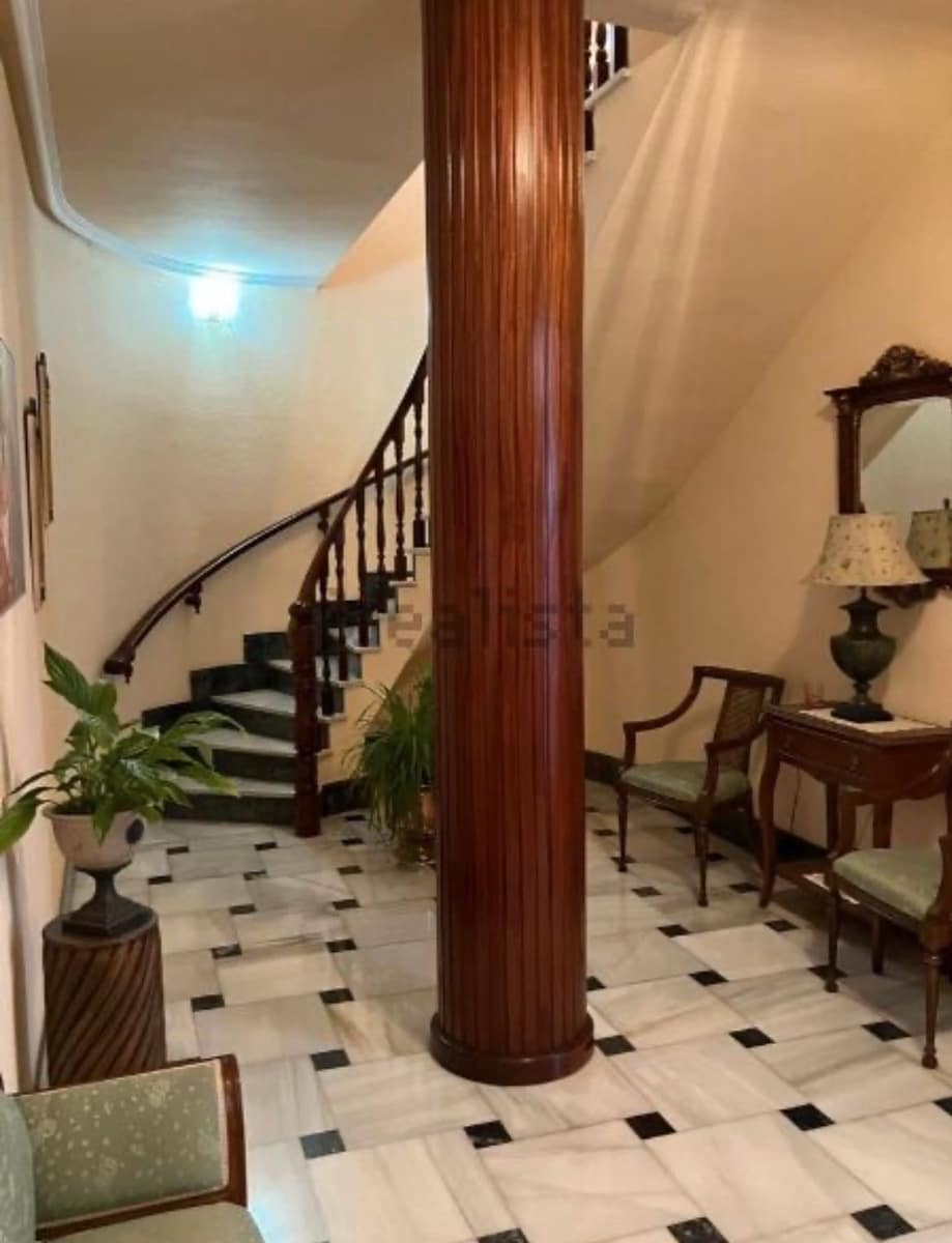 6 soveværelse Rækkehus til salg i Pinoso med garage - € 425.000 (Ref: 8117467)