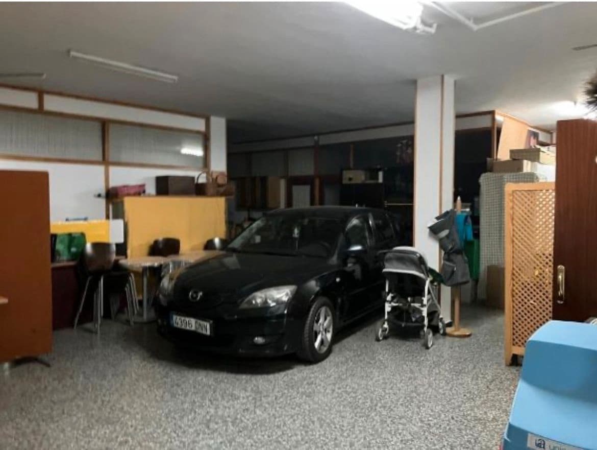 6 soveværelse Rækkehus til salg i Pinoso med garage - € 425.000 (Ref: 8117467)