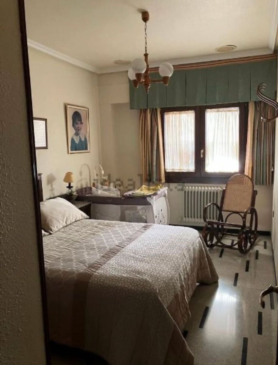 6 soveværelse Rækkehus til salg i Pinoso med garage - € 425.000 (Ref: 8117467)