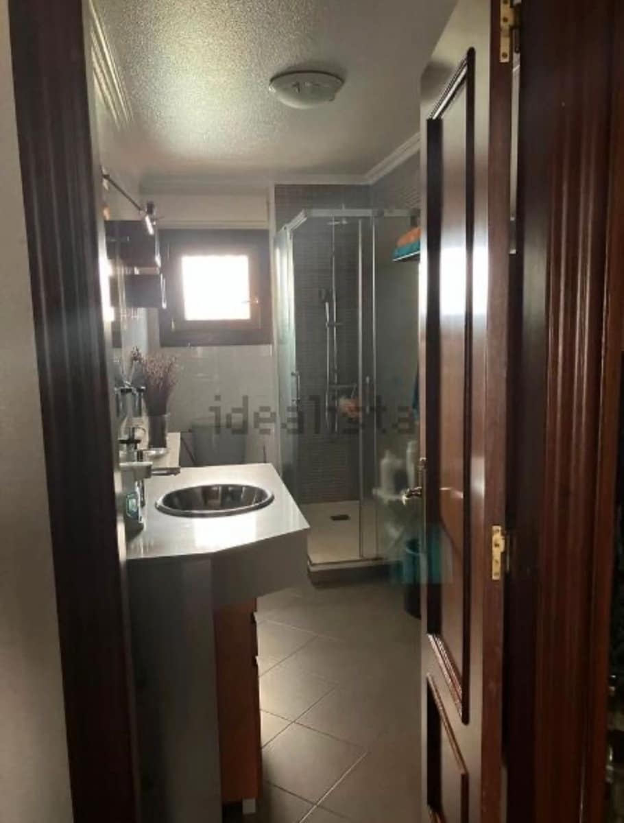 6 soveværelse Rækkehus til salg i Pinoso med garage - € 425.000 (Ref: 8117467)