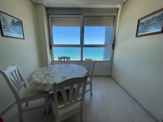 2 sypialnia Apartament przy plaży do wynajęcia w Miasto Alicante / Alacant z basenem garażem - 1 300 € (Ref: 8252417)