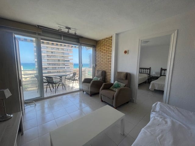 2 soverom Leilighet til leie i Playa de San Juan, Alicante by med svømmebasseng garasje - € 1 100 (Ref: 8292497)