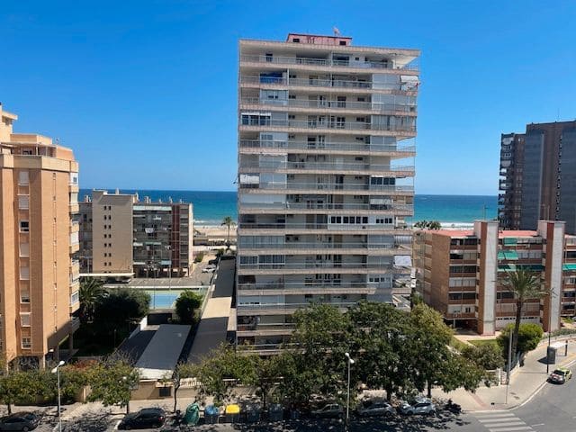 2 soveværelse Lejlighed til leje i Alicante by med swimmingpool garage - € 1.100 (Ref: 8292497)