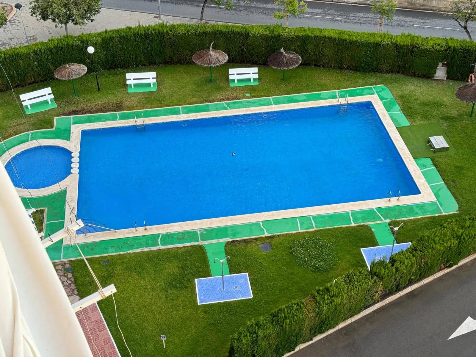 2 soveværelse Lejlighed til leje i Alicante by med swimmingpool garage - € 1.100 (Ref: 8292497)