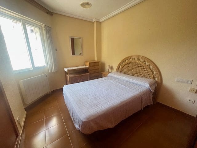 3 soverom Rekkehus til leie i El Campello med svømmebasseng garasje - € 1 350 (Ref: 8297362)