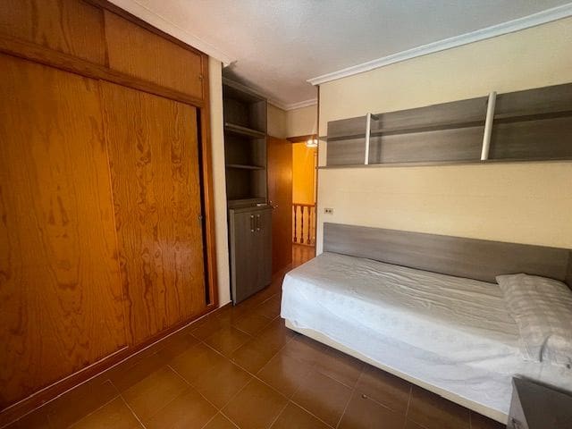 3 soverom Rekkehus til leie i El Campello med svømmebasseng garasje - € 1 350 (Ref: 8297362)