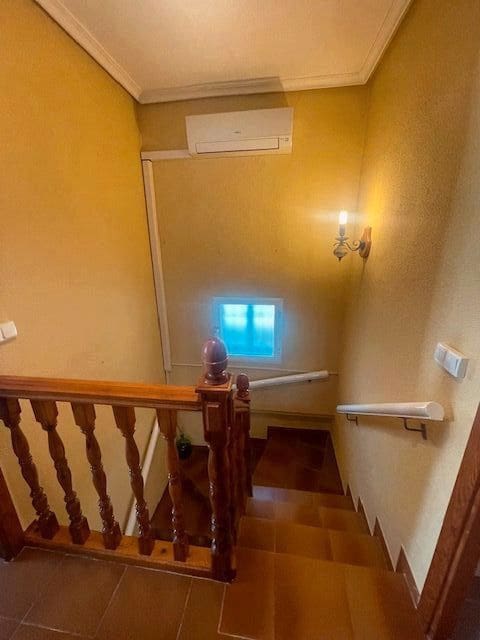 3 soverom Rekkehus til leie i El Campello med svømmebasseng garasje - € 1 350 (Ref: 8297362)