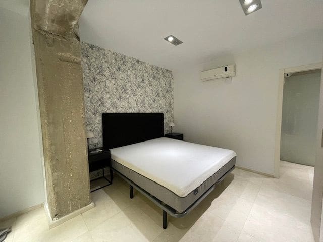 2 soveværelse Lejlighed til leje i Alicante by - € 1.400 (Ref: 8297687)