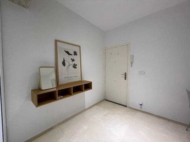 2 soveværelse Lejlighed til leje i Alicante by - € 1.400 (Ref: 8297687)