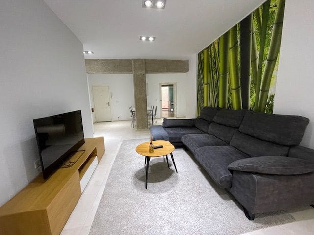 2 soveværelse Lejlighed til leje i Ensanche - Diputacion, Alicante by - € 1.400 (Ref: 8297687)