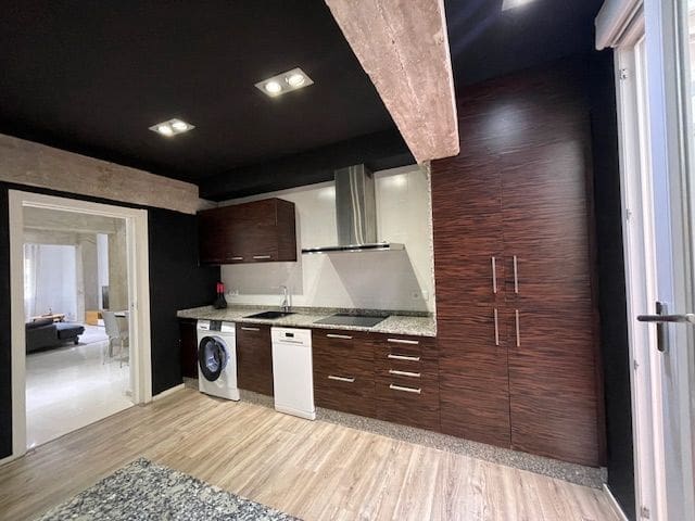 2 soveværelse Lejlighed til leje i Alicante by - € 1.400 (Ref: 8297687)