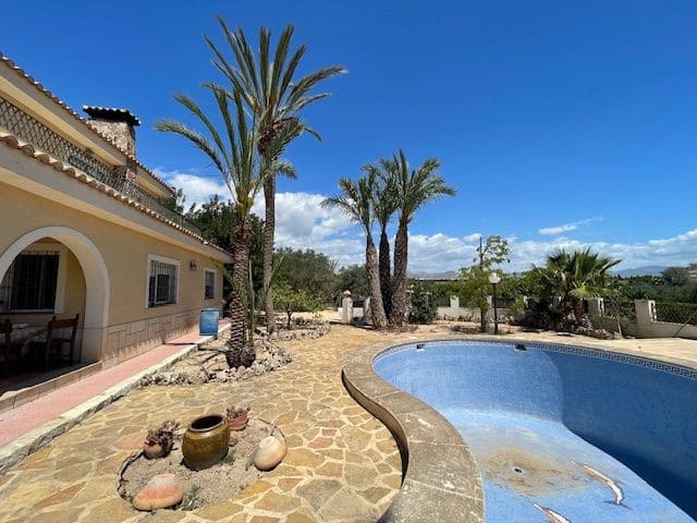 5 bedroom Villa for sale in San Vicente / Sant Vicent del Raspeig with pool garage - € 450,000 (Ref: 8310089)