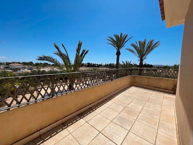 5 bedroom Villa for sale in San Vicente / Sant Vicent del Raspeig with pool garage - € 450,000 (Ref: 8310089)