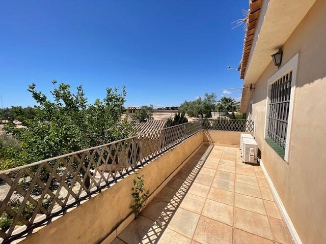 5 bedroom Villa for sale in San Vicente / Sant Vicent del Raspeig with pool garage - € 450,000 (Ref: 8310089)