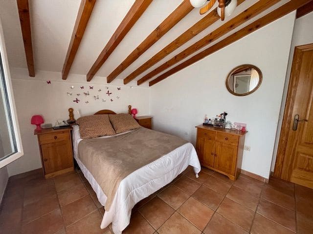 5 bedroom Villa for sale in San Vicente / Sant Vicent del Raspeig with pool garage - € 450,000 (Ref: 8310089)