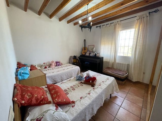 5 bedroom Villa for sale in San Vicente / Sant Vicent del Raspeig with pool garage - € 450,000 (Ref: 8310089)