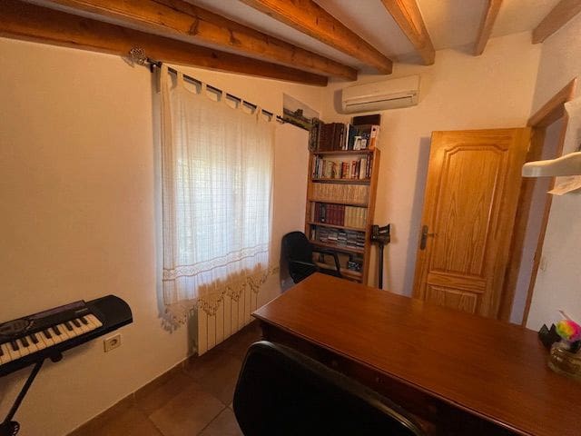 5 bedroom Villa for sale in San Vicente / Sant Vicent del Raspeig with pool garage - € 450,000 (Ref: 8310089)