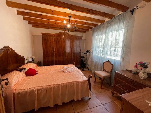 5 bedroom Villa for sale in San Vicente / Sant Vicent del Raspeig with pool garage - € 450,000 (Ref: 8310089)