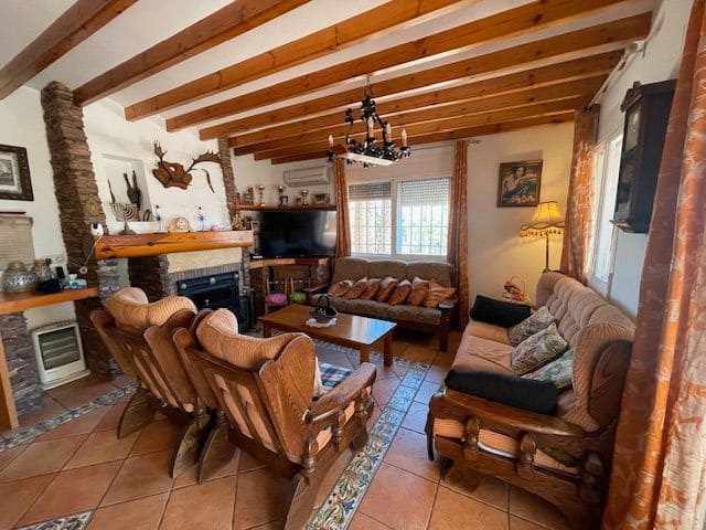 5 chambre Villa/Maison à vendre à San Vicente / Sant Vicent del Raspeig avec piscine garage - 450 000 € (Ref: 8310089)