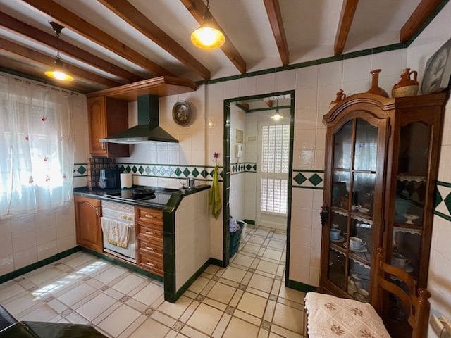 5 chambre Villa/Maison à vendre à San Vicente / Sant Vicent del Raspeig avec piscine garage - 450 000 € (Ref: 8310089)