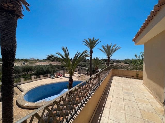 5 bedroom Villa for sale in San Vicente / Sant Vicent del Raspeig with pool garage - € 450,000 (Ref: 8310089)
