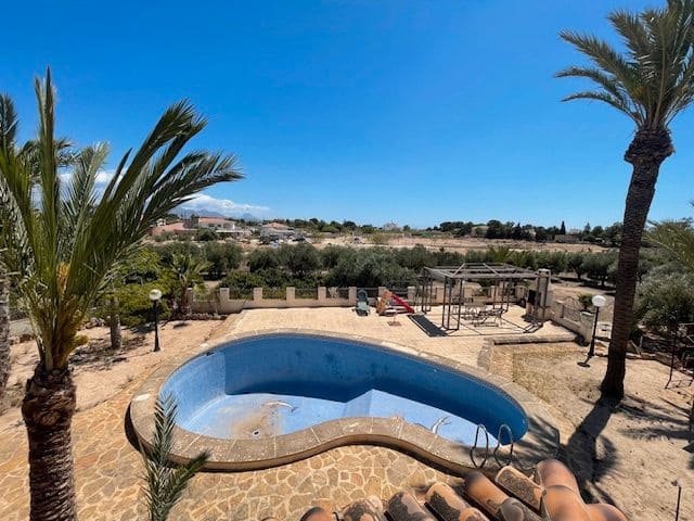 5 bedroom Villa for sale in San Vicente / Sant Vicent del Raspeig with pool garage - € 450,000 (Ref: 8310089)