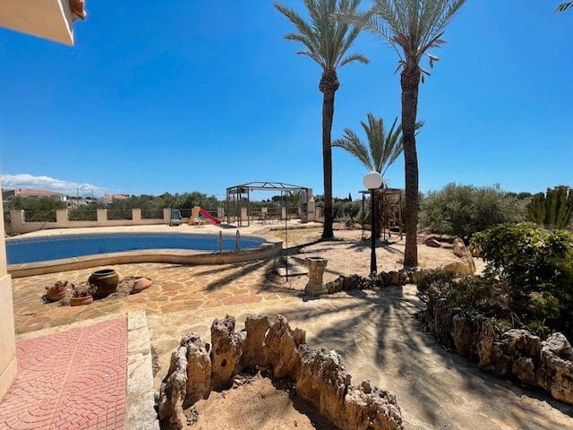 5 bedroom Villa for sale in San Vicente / Sant Vicent del Raspeig with pool garage - € 450,000 (Ref: 8310089)