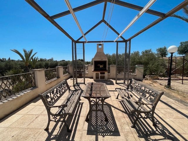 5 bedroom Villa for sale in San Vicente / Sant Vicent del Raspeig with pool garage - € 450,000 (Ref: 8310089)