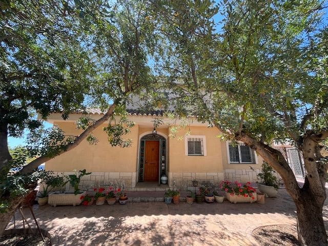 5 bedroom Villa for sale in San Vicente / Sant Vicent del Raspeig with pool garage - € 450,000 (Ref: 8310089)