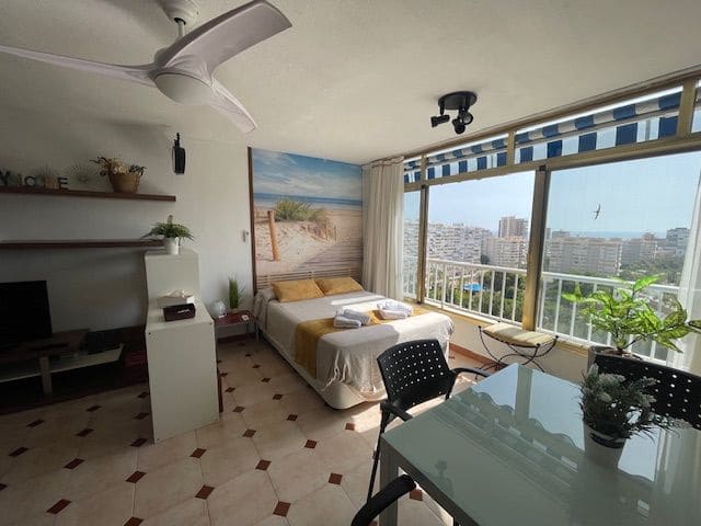 Ranta-asunto vuokrattavana paikassa Playa de San Juan, Alicante kaupunki mukana uima-altaan 
autotalli - 1 300 € (Ref: 8317440)